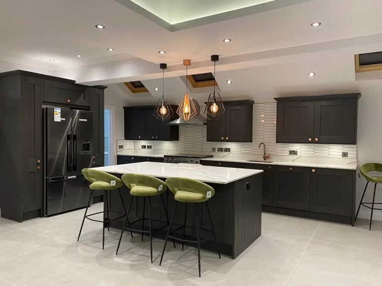 Black and White Kitchen